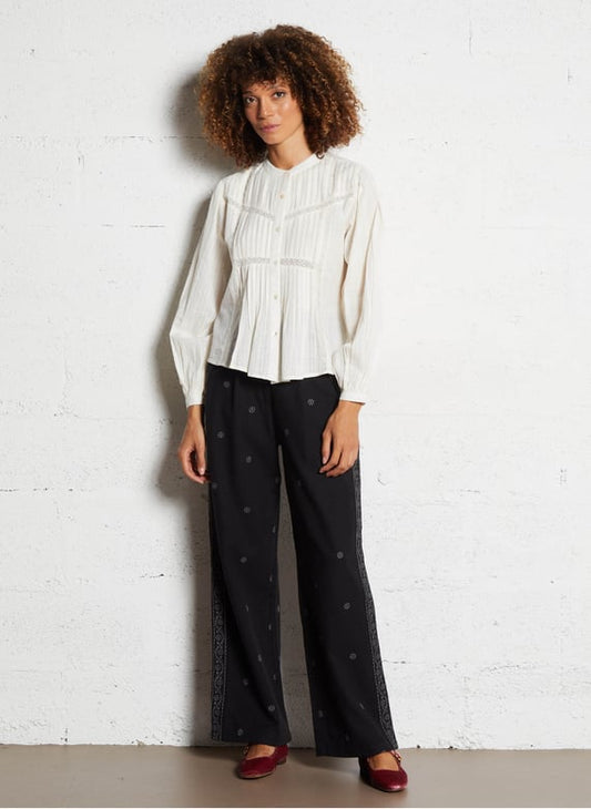Maison Hotel Damusi Romy Merengue Blouse