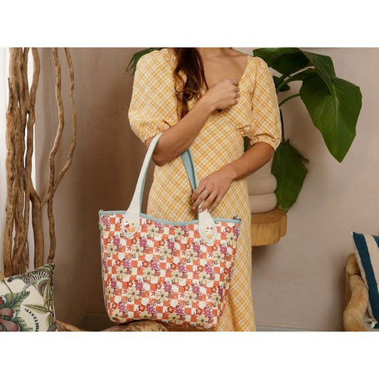 Vendula sands reversible tote and pouch