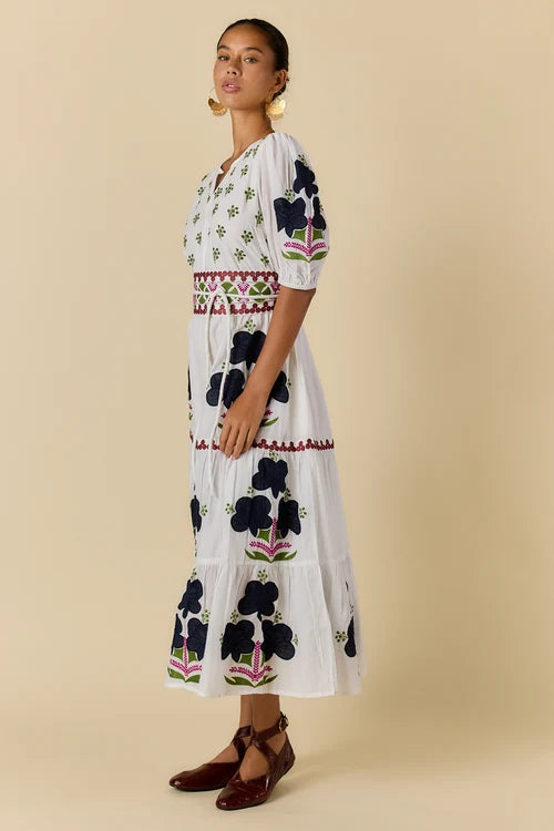 Rubyyaya Alcaraz Maxi White