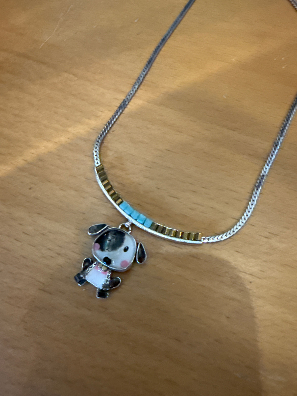 W21 Puppy Necklace T21-09110-101