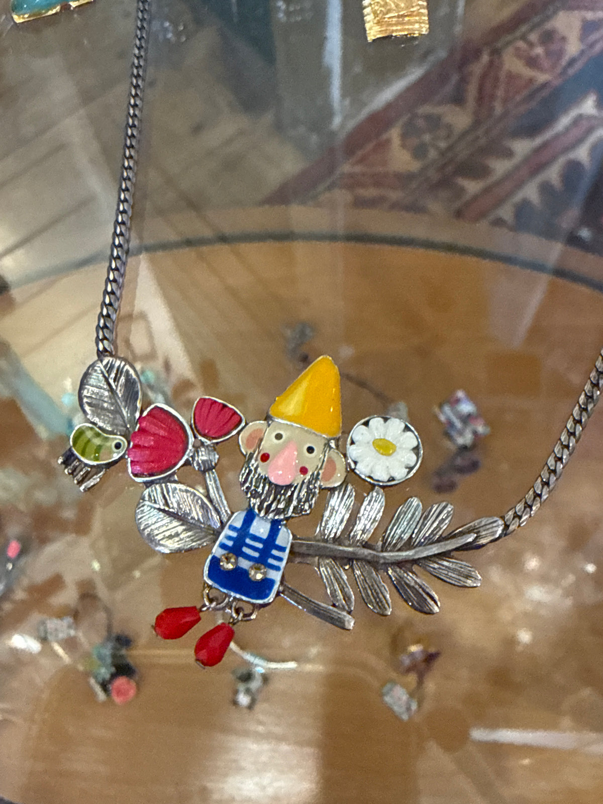Taratata Gnome Bee Necklace 005