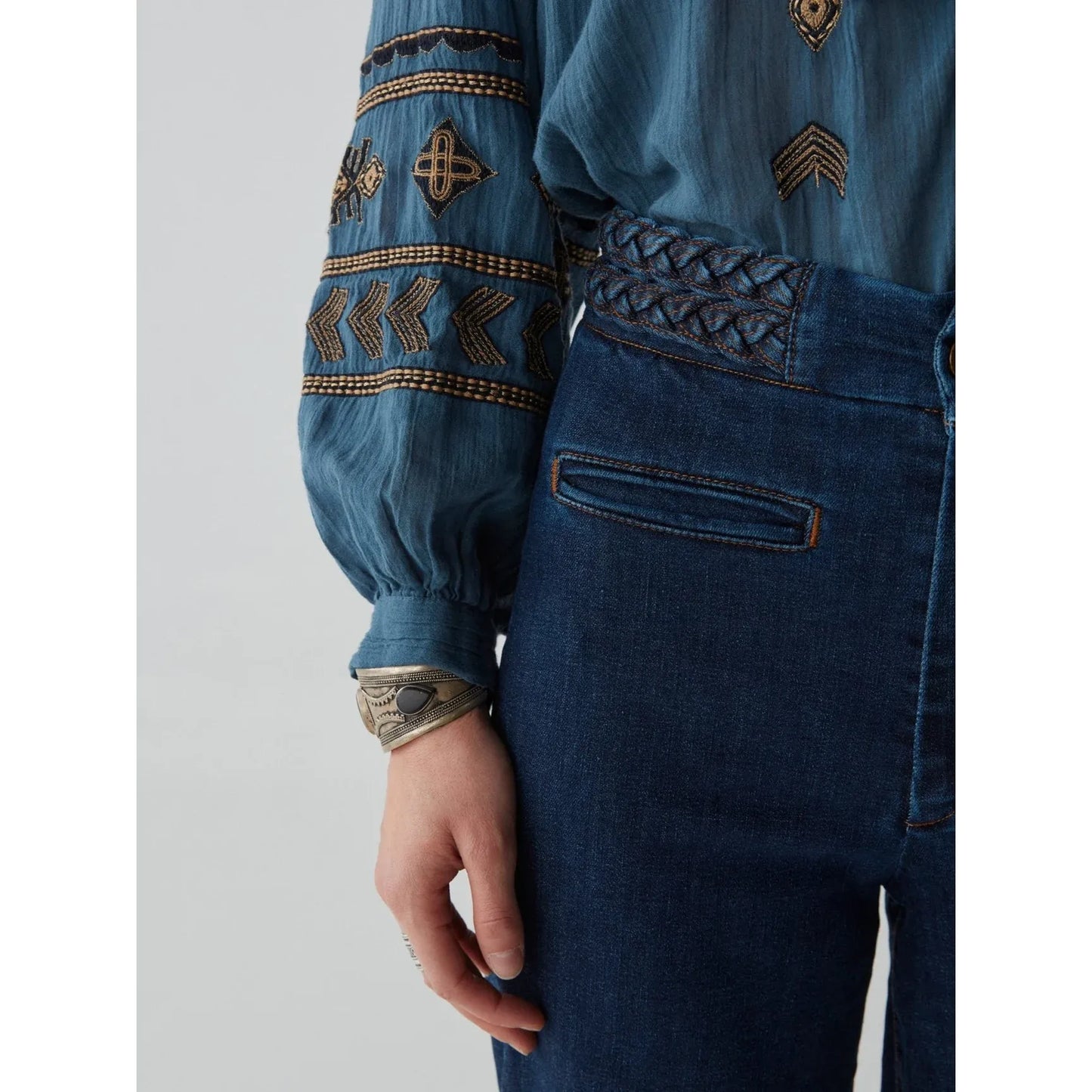 Maison Hotel Audrey Blouse (dipinto blu or Nuvola)