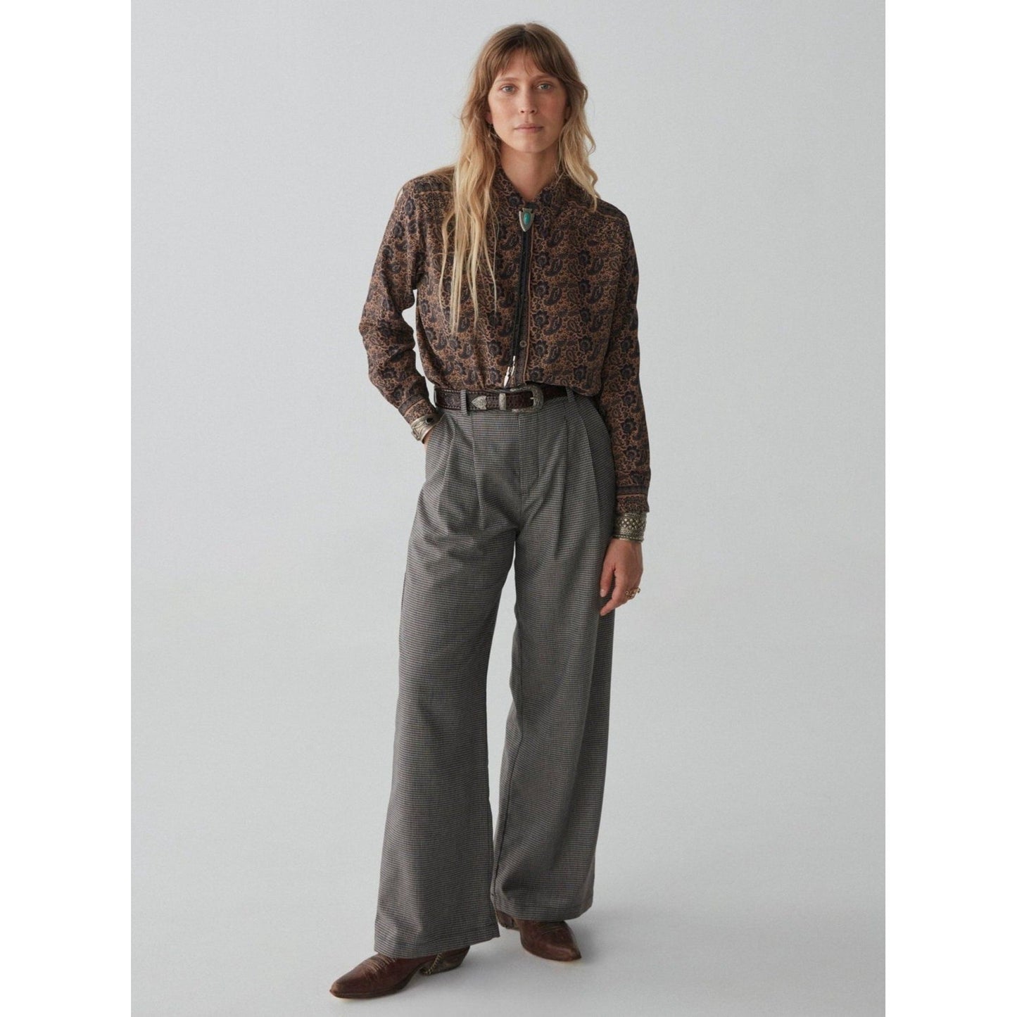 Maison Hotel Etta Blouse (black pepper)