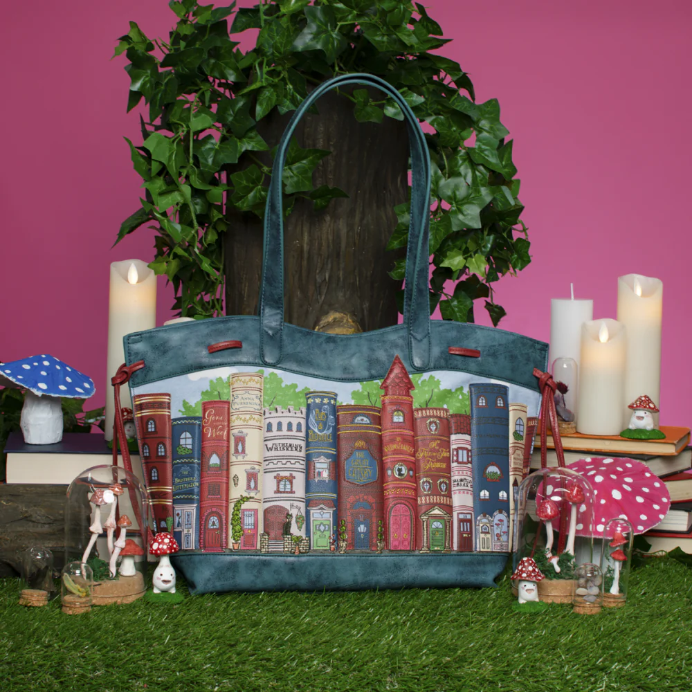 Vendula Bookshelf Boulevard Stella Tote