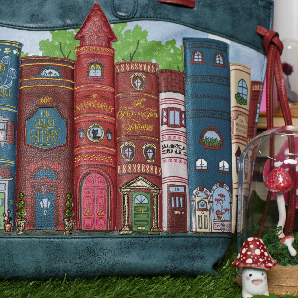 Vendula Bookshelf Boulevard Stella Tote