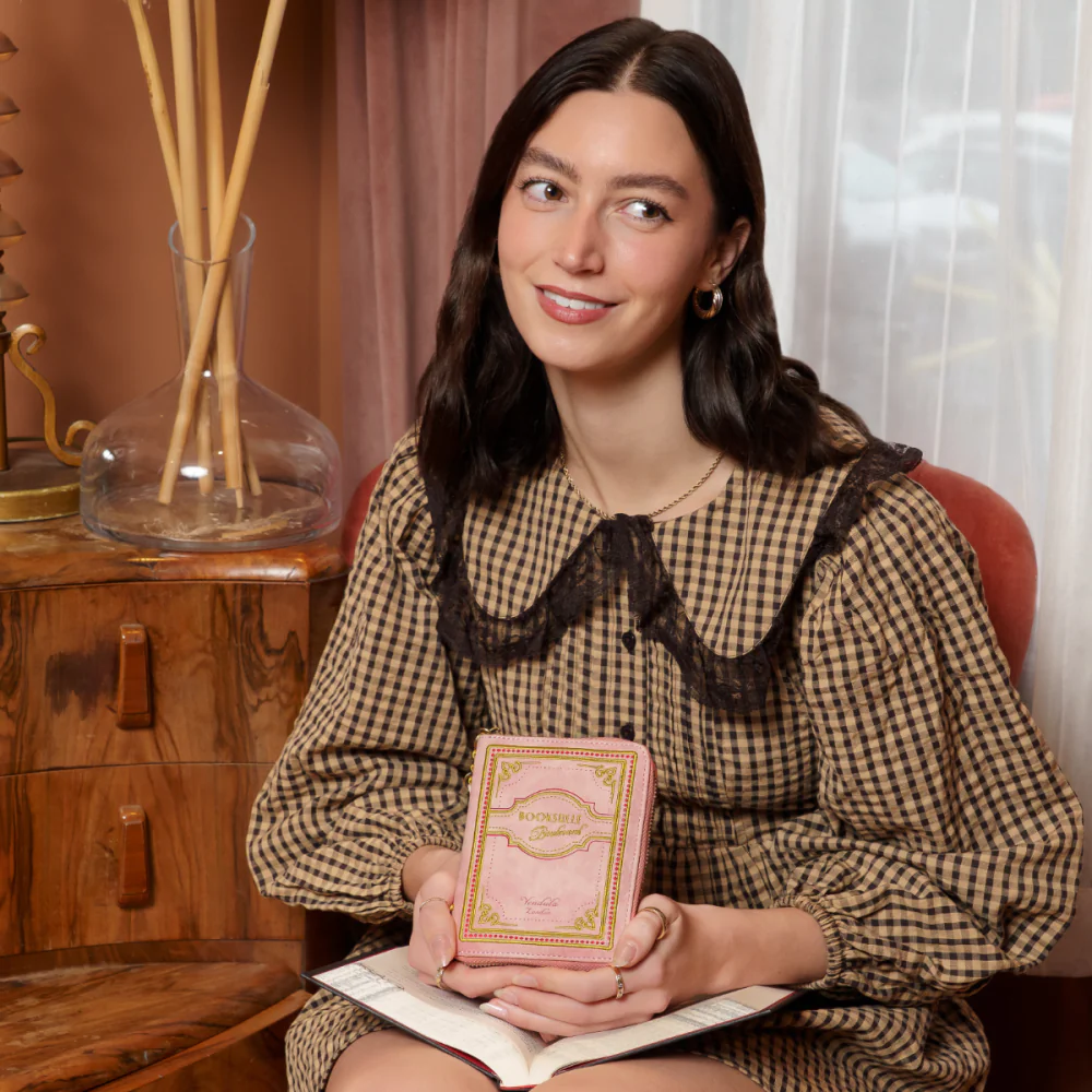 Vendula Bookshelf Boulevard Coin Purse