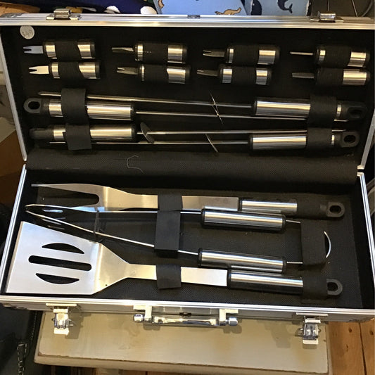 BBQ Tool Set - 16 Piece